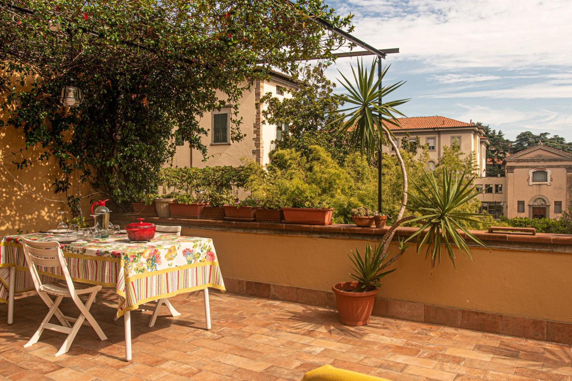 Apartamento Palazzo Micheletti Lucca Exterior foto